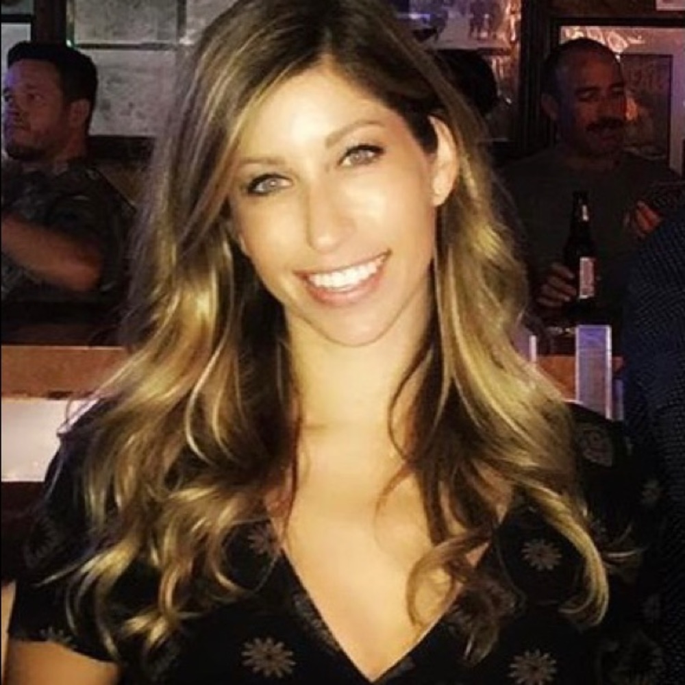 Meet your posher, Desiree